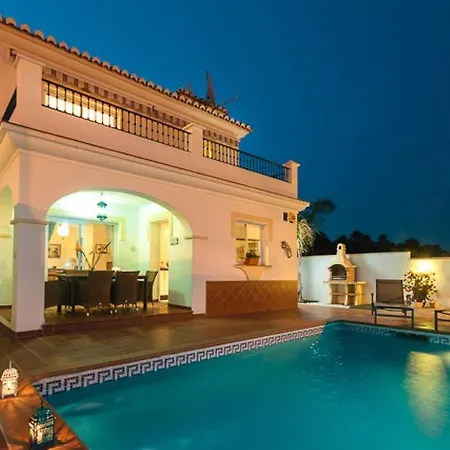 El Paso With Private Heated Pool