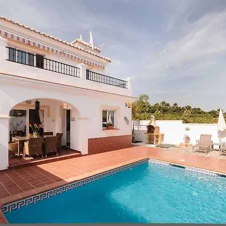 El Paso With Private Heated Pool *